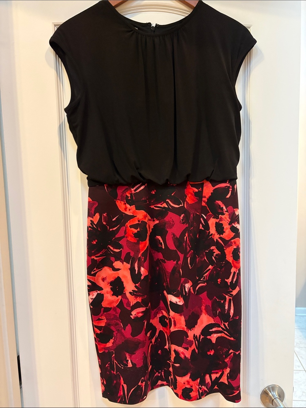 Wisp petite Dress: Black Top with Red Floral Stretchy Skirt - Size 6P